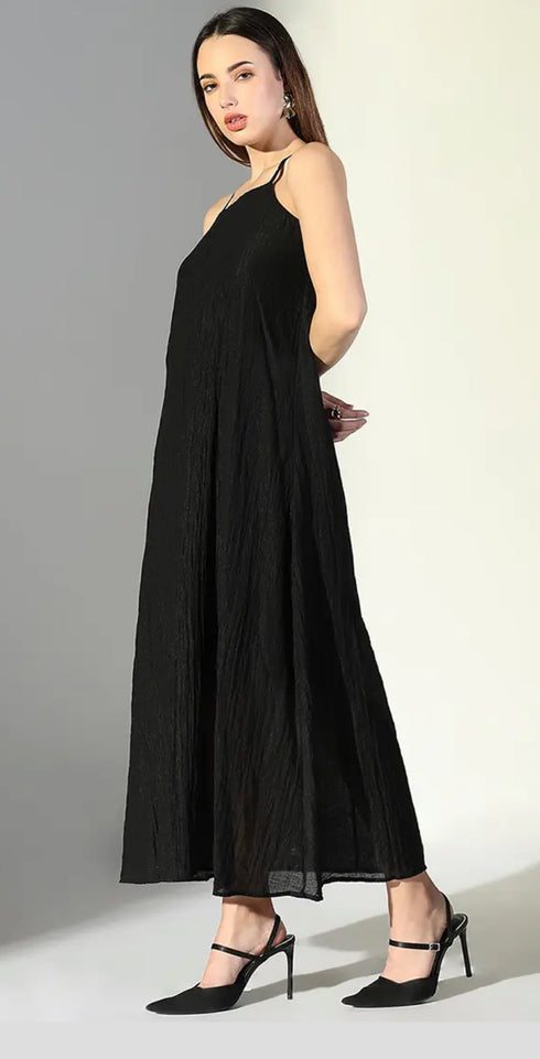 Ladies Chic Dress With Halter Neck Asymmetrical Flowing Hem